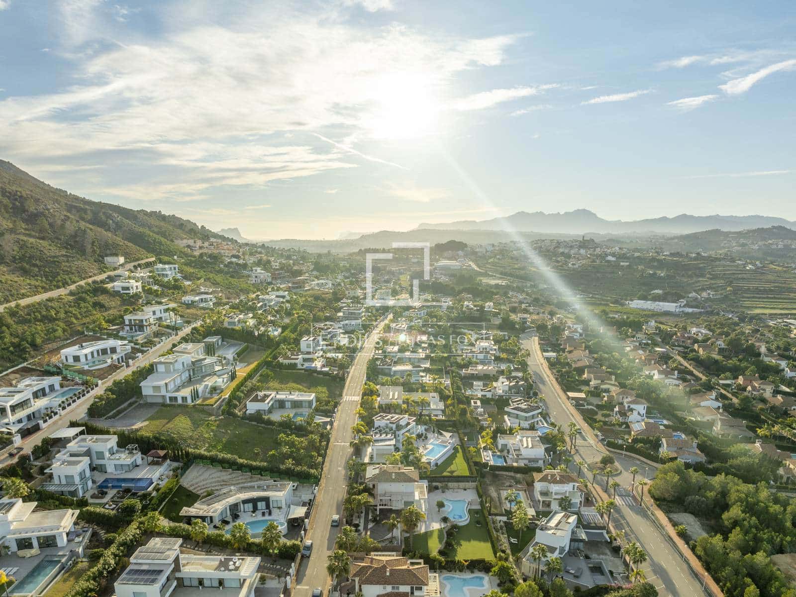 5 slaapkamer Villa te koop in Javea / Xabia met zwembad garage - € 1.675.000 (Ref: 9500339)