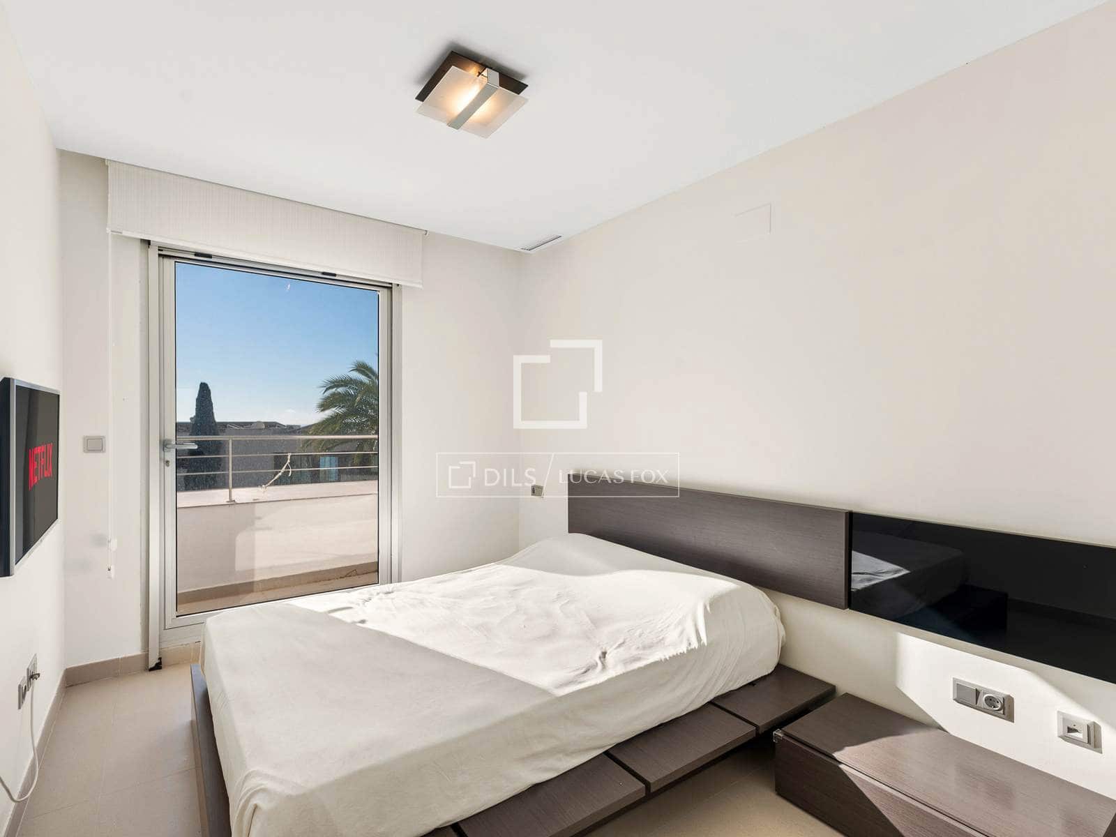 4 bedroom Villa for sale in Altea with pool garage - € 1,250,000 (Ref: 9502918)