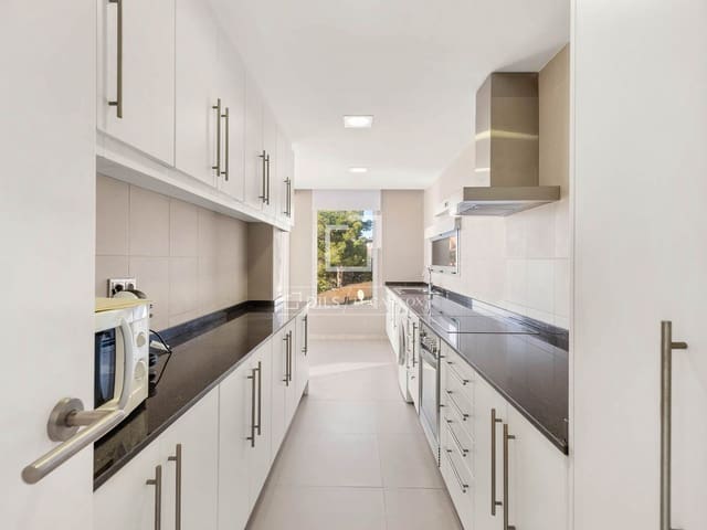 4 quarto Moradia para venda em Altea com piscina garagem - 1 250 000 € (Ref: 9502918)