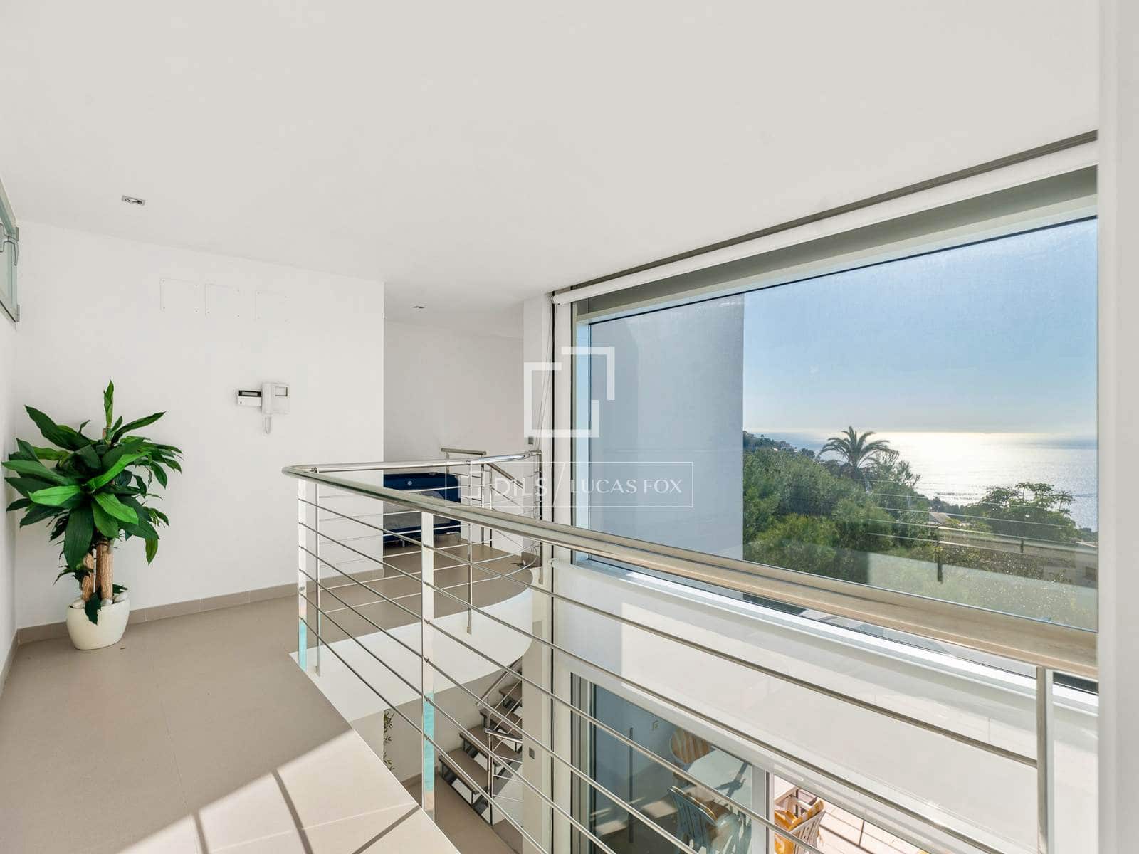 4 bedroom Villa for sale in Altea with pool garage - € 1,250,000 (Ref: 9502918)