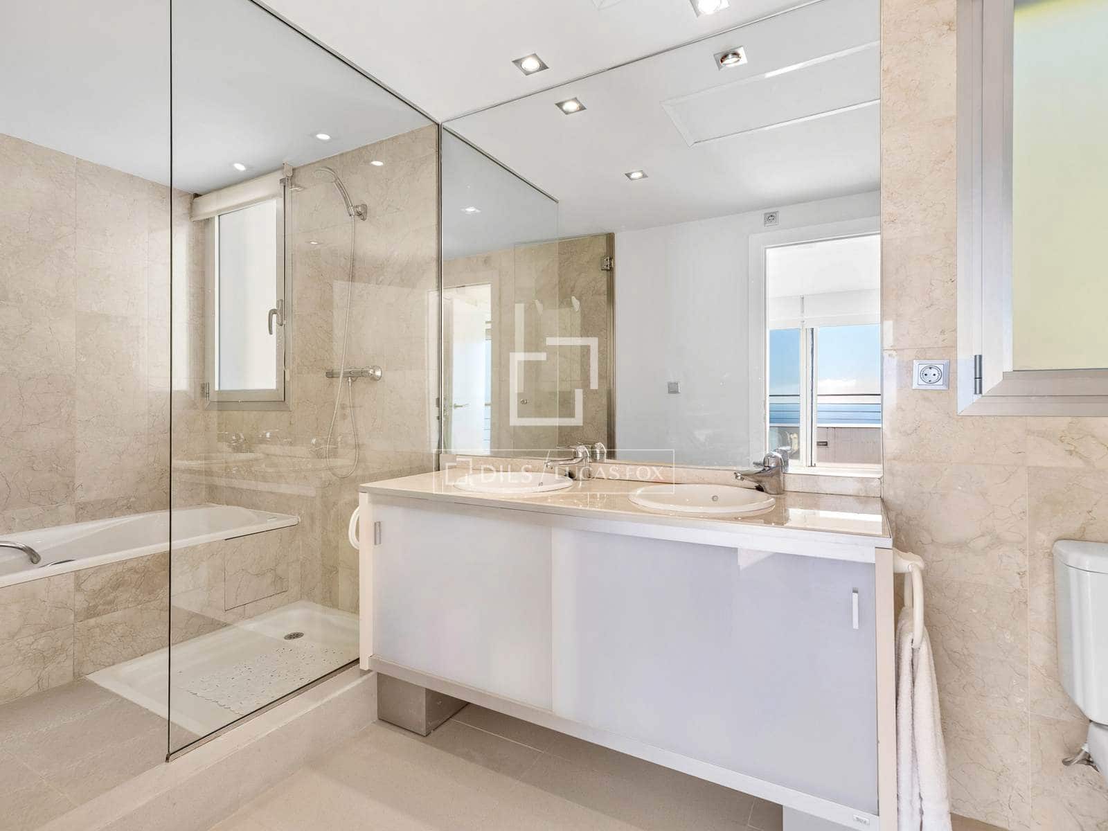 4 bedroom Villa for sale in Altea with pool garage - € 1,250,000 (Ref: 9502918)