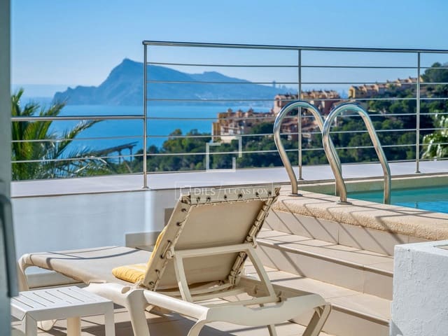 4 quarto Moradia para venda em Altea com piscina garagem - 1 250 000 € (Ref: 9502918)