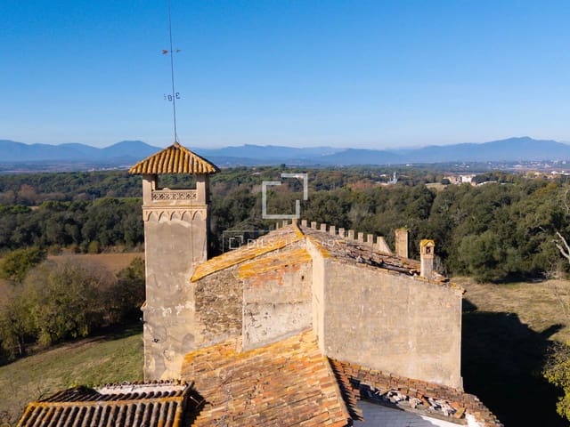 Finca/Casa Rural de 10 habitaciones en Llambilles en venta - 950.000 € (Ref: 9502919)