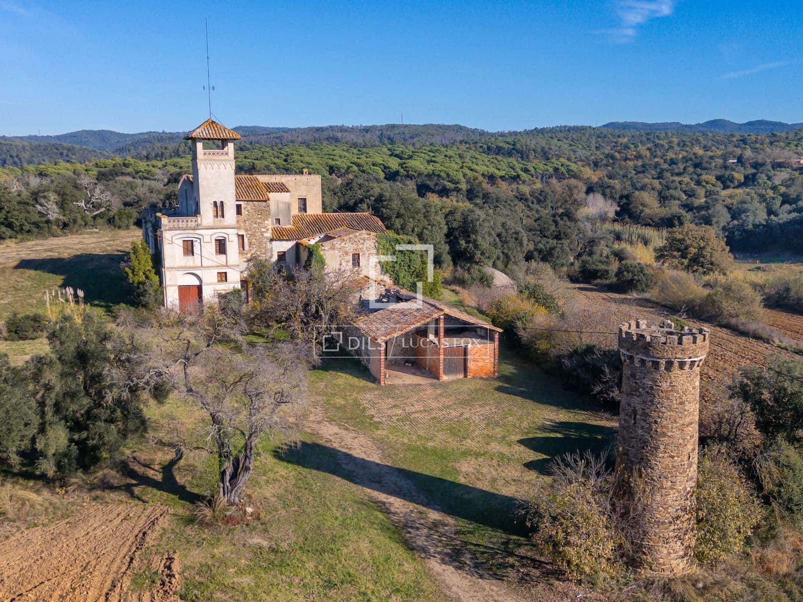 Finca/Casa Rural de 10 habitaciones en Llambilles en venta - 950.000 € (Ref: 9502919)