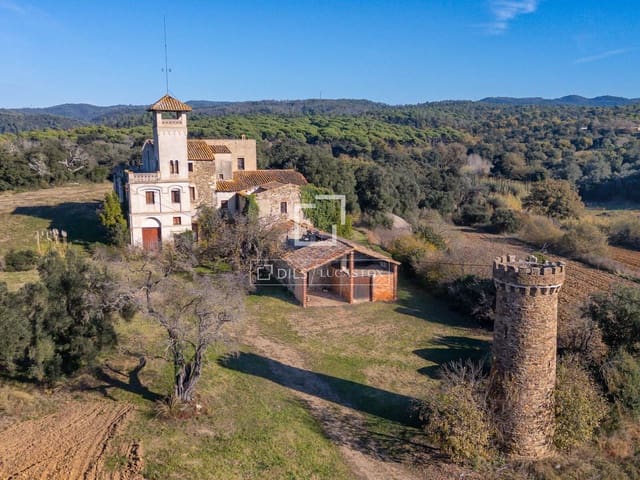 Finca/Casa Rural de 10 habitaciones en Llambilles en venta - 950.000 € (Ref: 9502919)