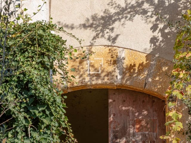 Finca/Casa Rural de 10 habitaciones en Llambilles en venta - 950.000 € (Ref: 9502919)