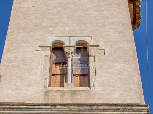 Finca/Casa Rural de 10 habitaciones en Llambilles en venta - 950.000 € (Ref: 9502919)