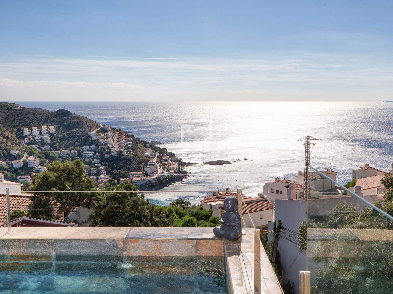 3 slaapkamer Villa te koop in Roses met zwembad garage - € 995.000 (Ref: 9503015)