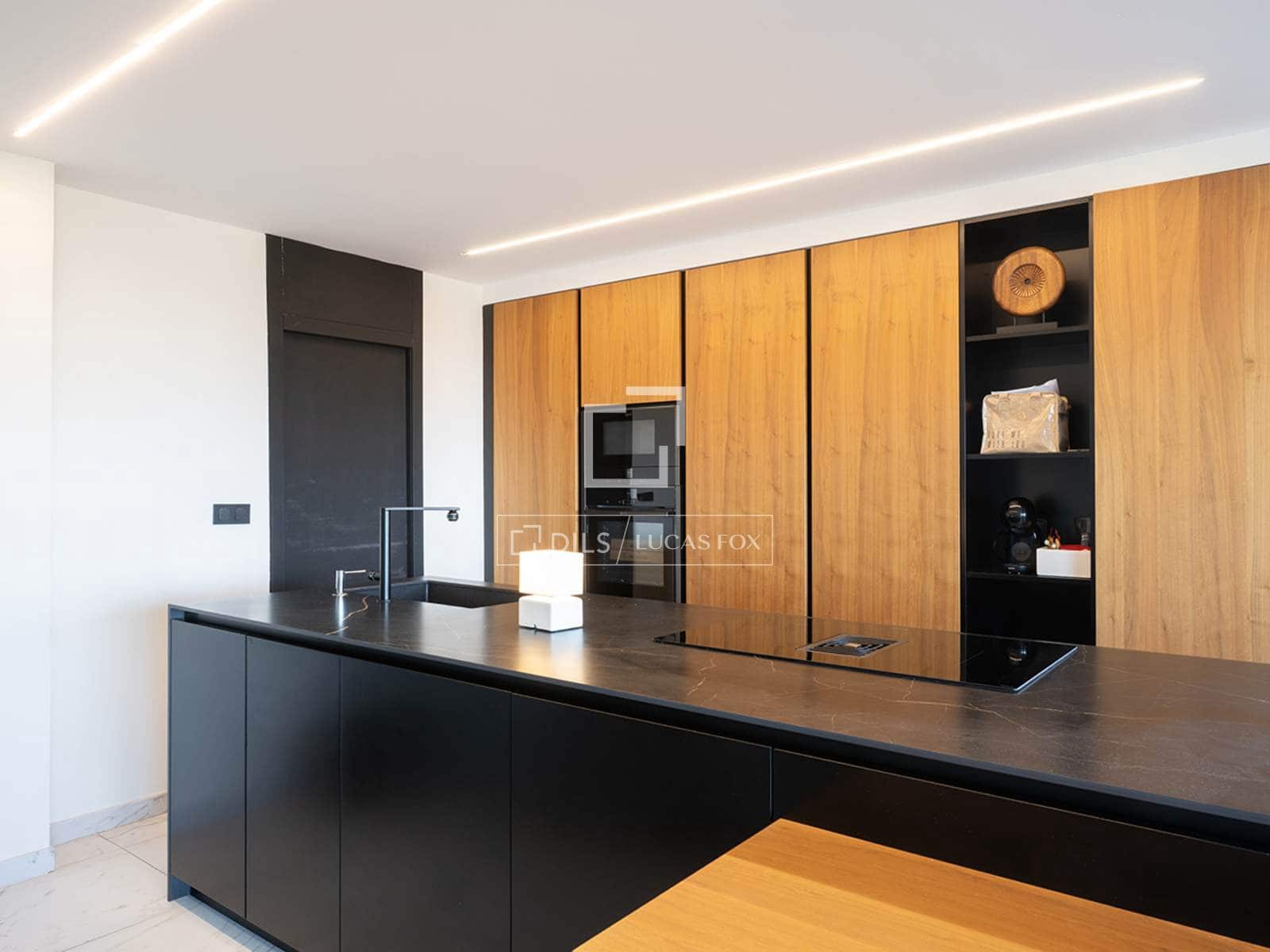 4 soveværelse Villa til salg i Vigo med swimmingpool garage - € 1.000.000 (Ref: 9503016)