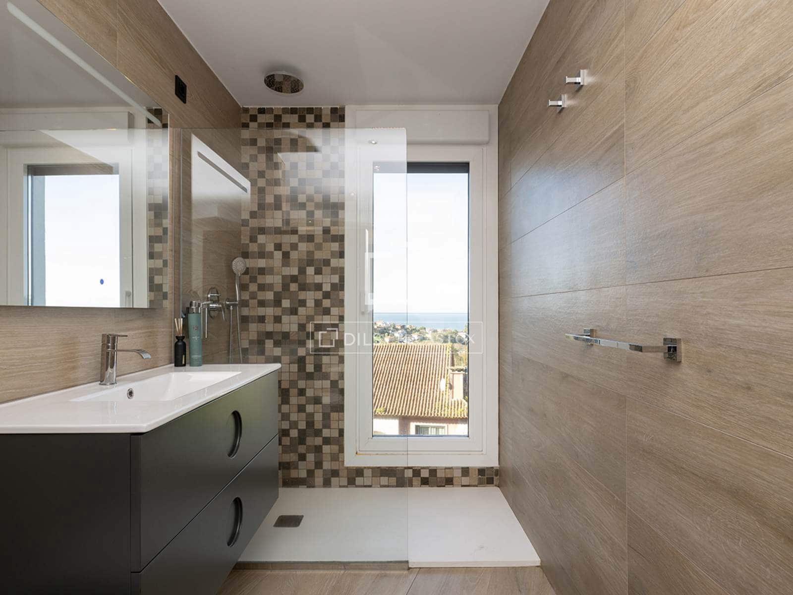 4 soveværelse Villa til salg i Vigo med swimmingpool garage - € 1.000.000 (Ref: 9503016)