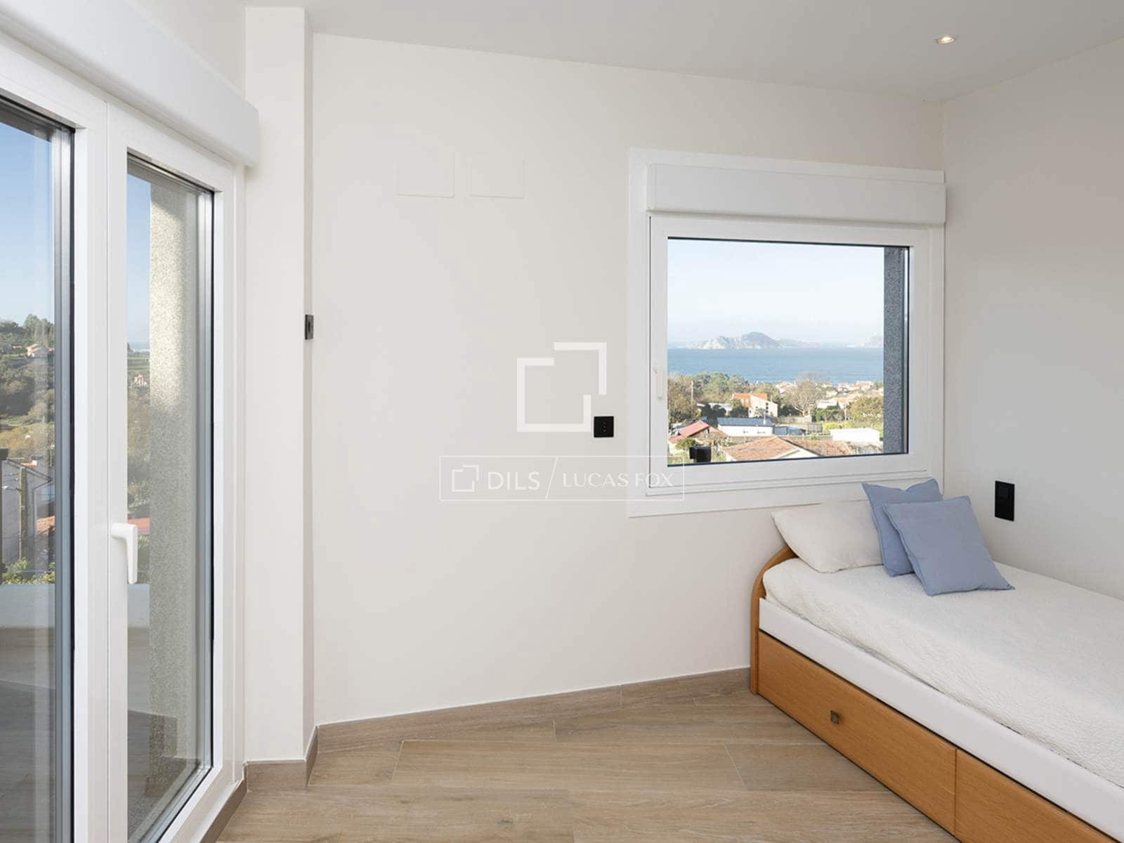 4 soveværelse Villa til salg i Vigo med swimmingpool garage - € 1.000.000 (Ref: 9503016)