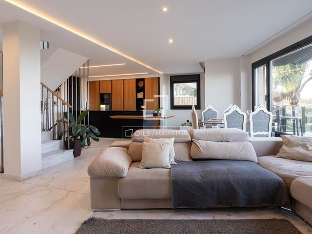 4 soveværelse Villa til salg i Vigo med swimmingpool garage - € 1.000.000 (Ref: 9503016)