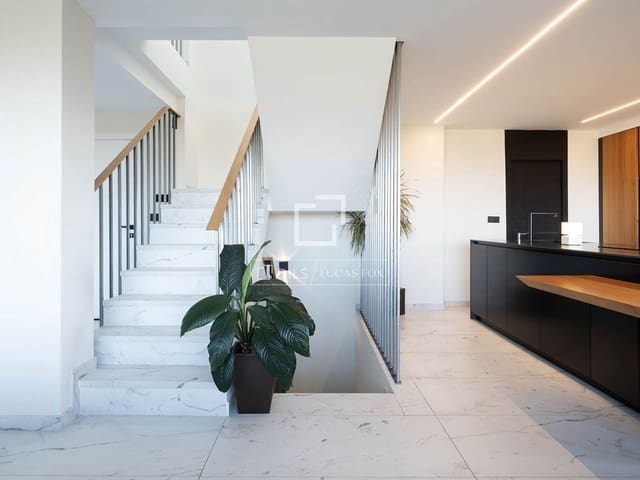 4 soveværelse Villa til salg i Vigo med swimmingpool garage - € 1.000.000 (Ref: 9503016)