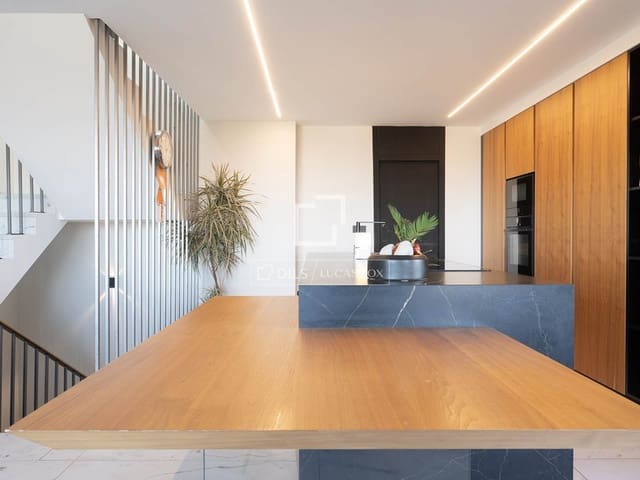 4 soveværelse Villa til salg i Vigo med swimmingpool garage - € 1.000.000 (Ref: 9503016)