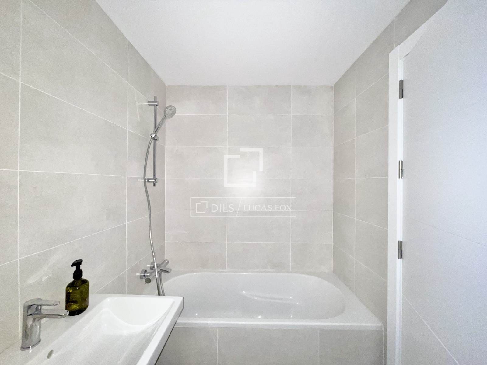 3 bedroom Penthouse for sale in Alicante / Alacant city with pool garage - € 454,000 (Ref: 9503017)