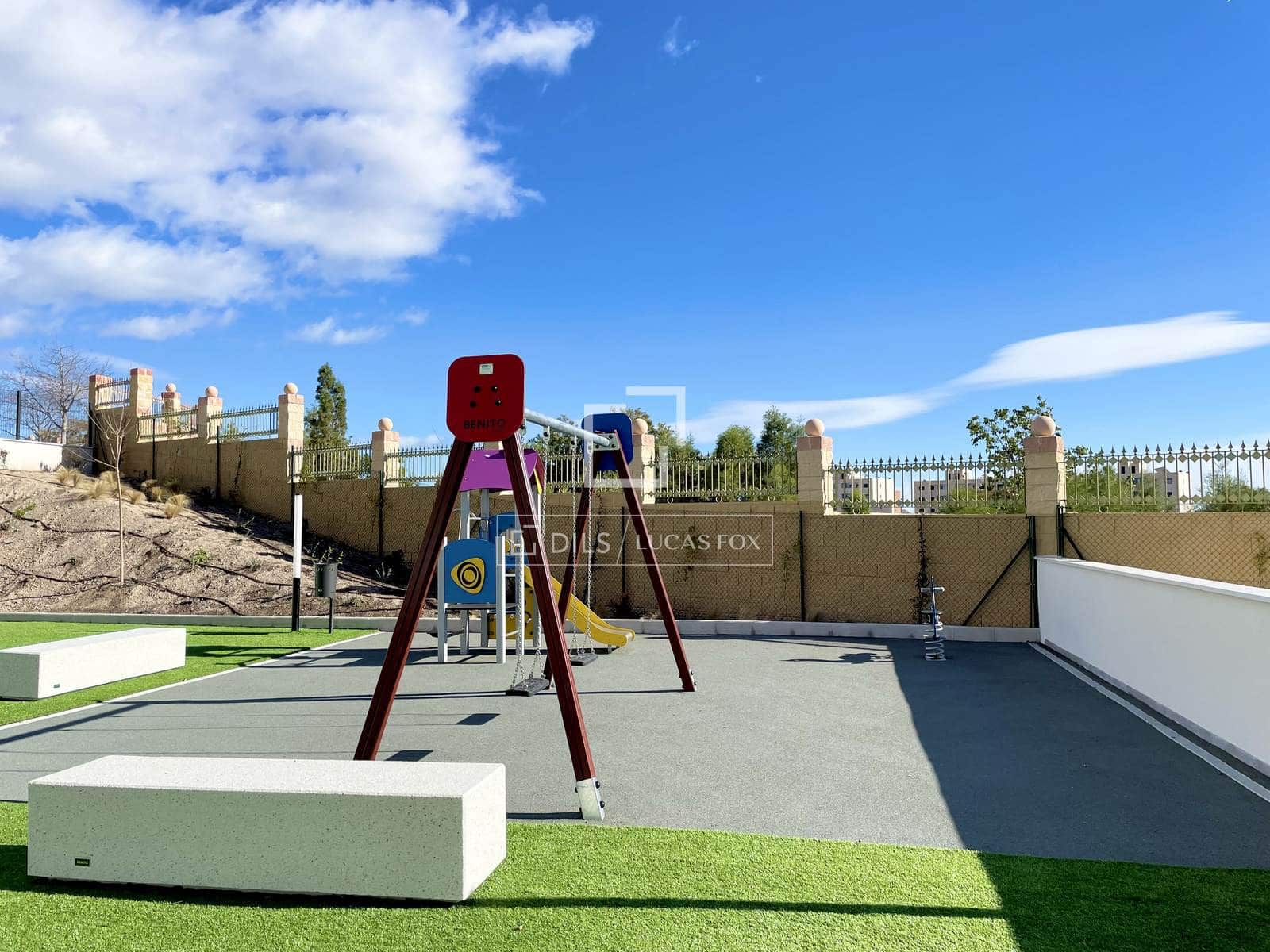 3 bedroom Penthouse for sale in Alicante / Alacant city with pool garage - € 454,000 (Ref: 9503017)