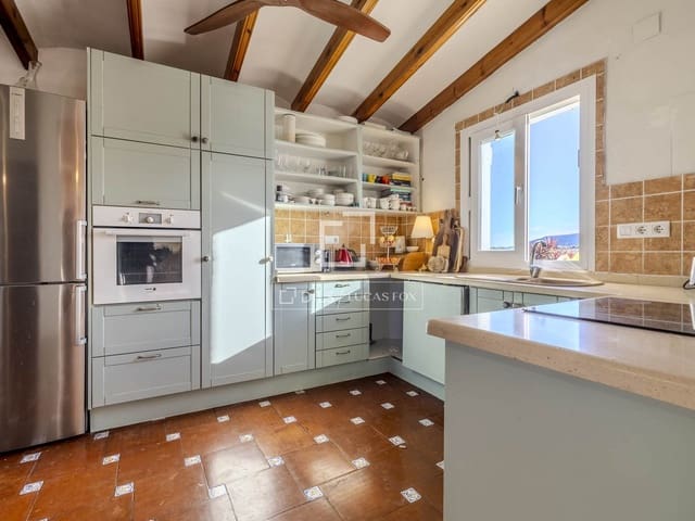 4 soveværelse Villa til salg i Benitachell / Benitatxell med swimmingpool garage - € 675.000 (Ref: 9503233)