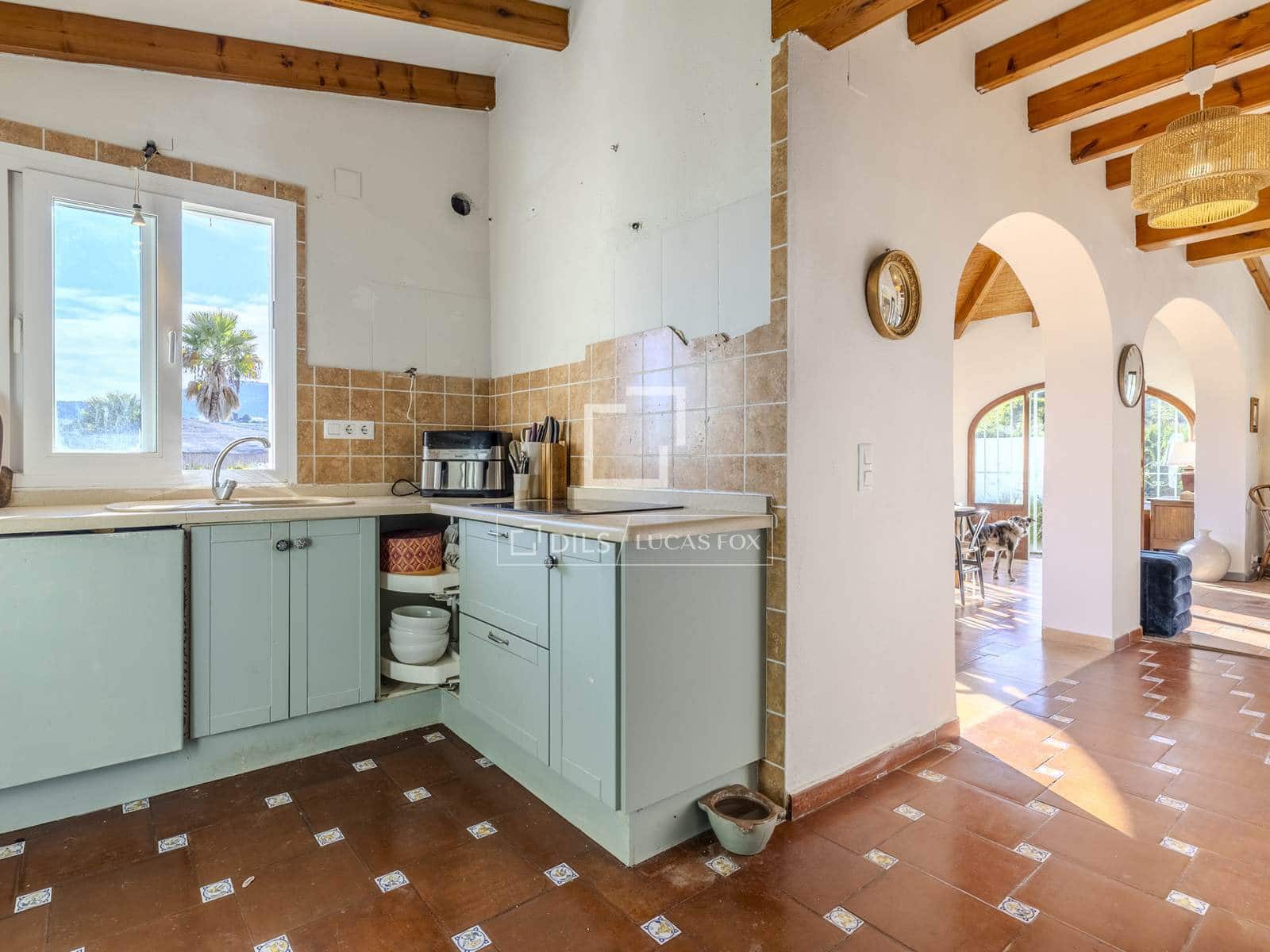 4 bedroom Villa for sale in Benitachell / Benitatxell with pool garage - € 675,000 (Ref: 9503233)