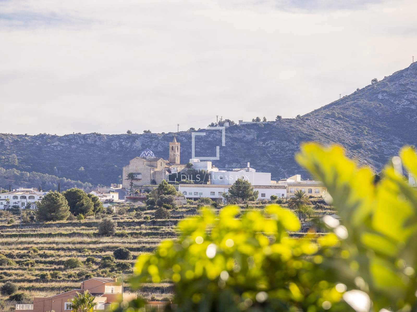 4 bedroom Villa for sale in Benitachell / Benitatxell with pool garage - € 675,000 (Ref: 9503233)