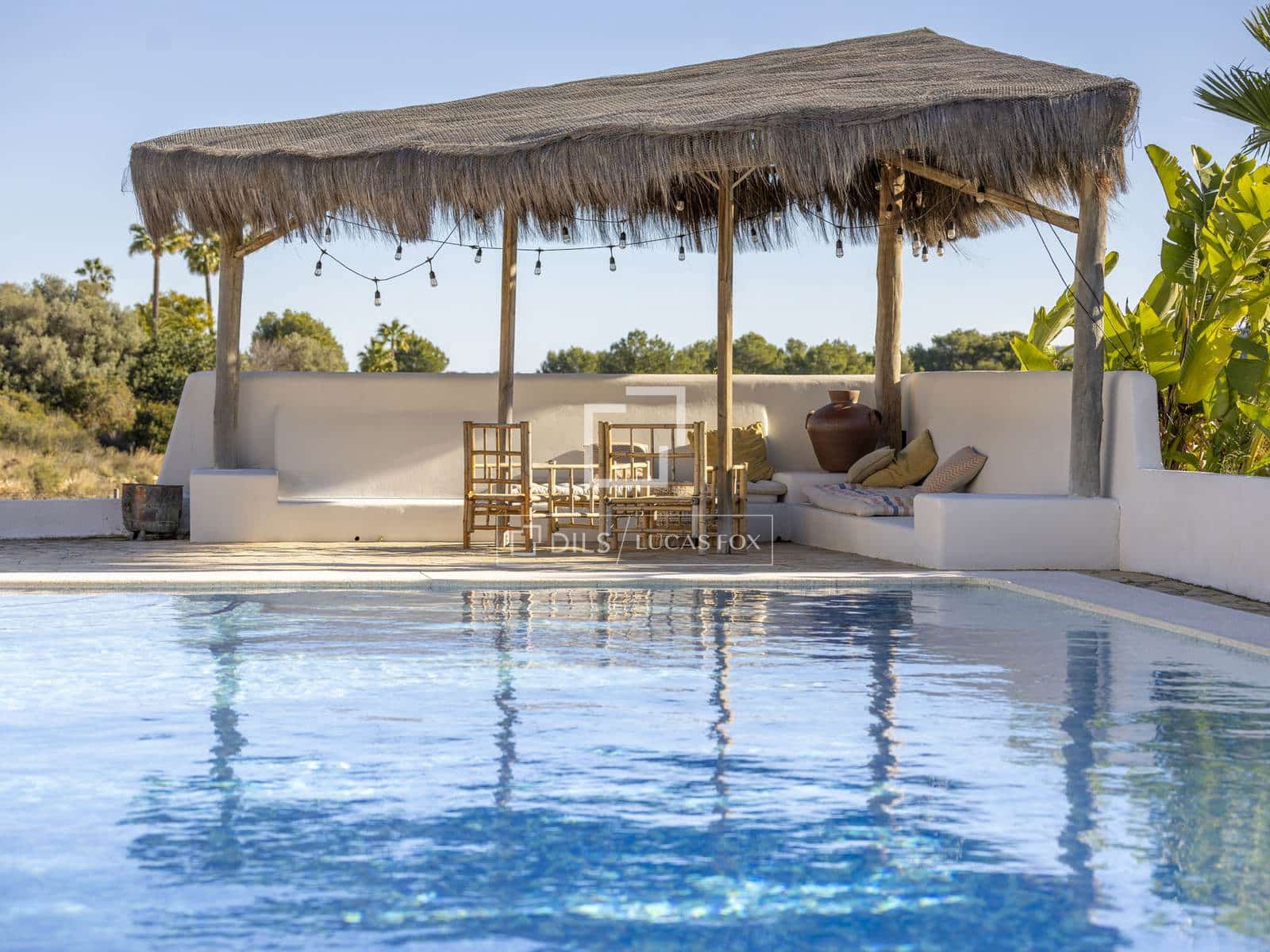 4 bedroom Villa for sale in Benitachell / Benitatxell with pool garage - € 675,000 (Ref: 9503233)