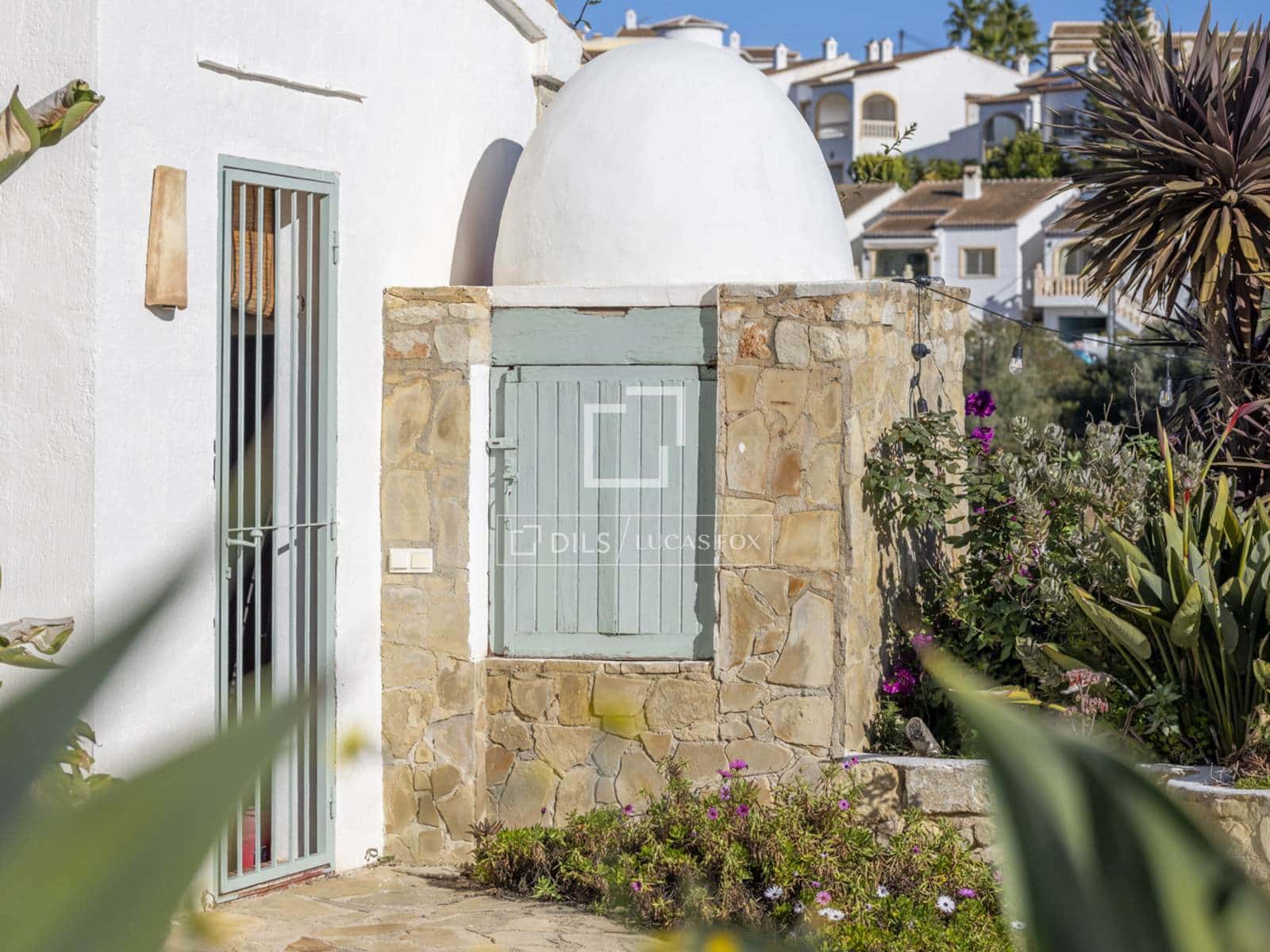 4 bedroom Villa for sale in Benitachell / Benitatxell with pool garage - € 675,000 (Ref: 9503233)