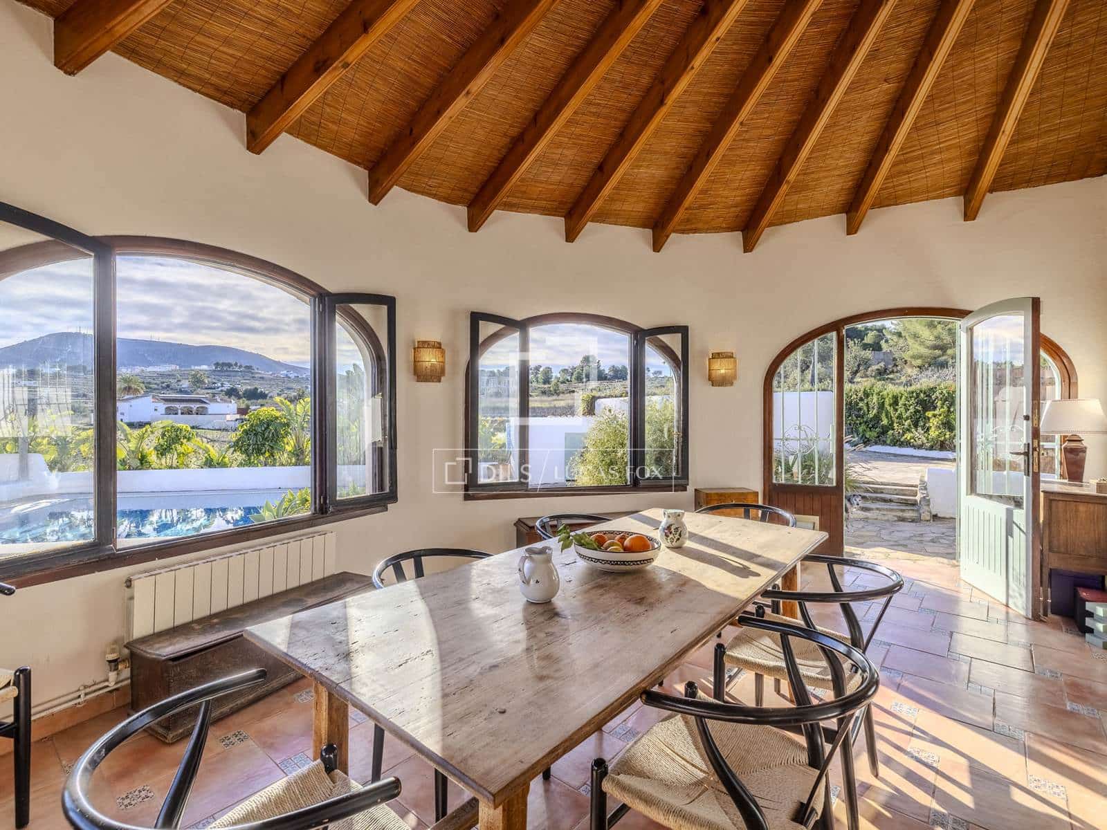 4 bedroom Villa for sale in Benitachell / Benitatxell with pool garage - € 675,000 (Ref: 9503233)