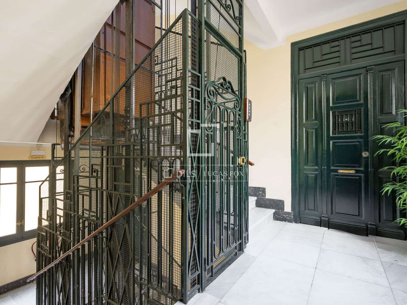 2 bedroom Apartment for sale in Madrid city - € 1,370,000 (Ref: 9503234)