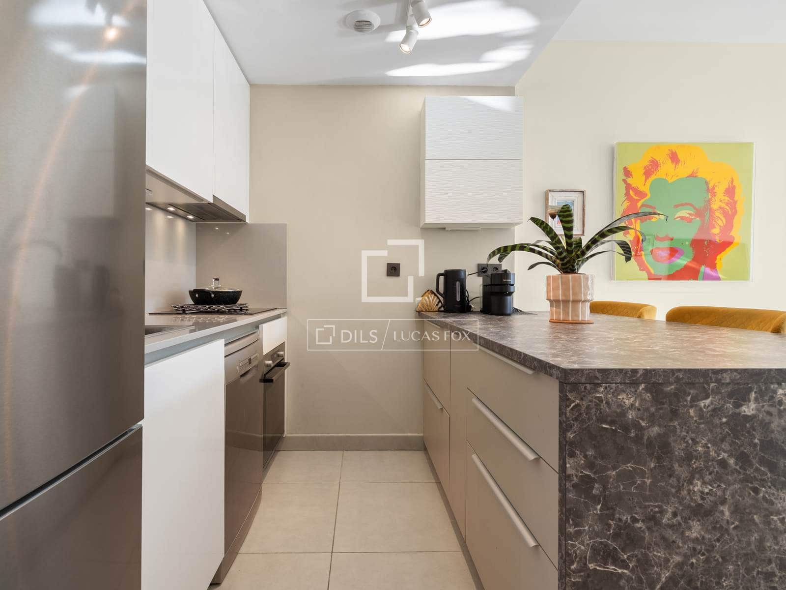 Apartamento de 2 habitaciones en Estepona en venta con piscina garaje - 465.000 € (Ref: 9503381)