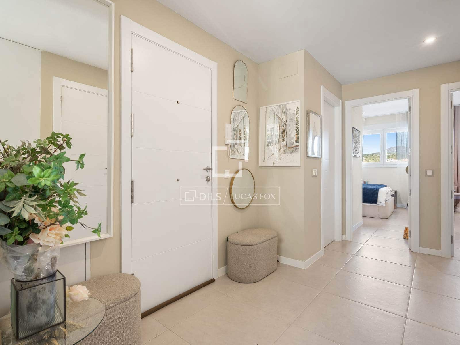 Apartamento de 2 habitaciones en Estepona en venta con piscina garaje - 465.000 € (Ref: 9503381)