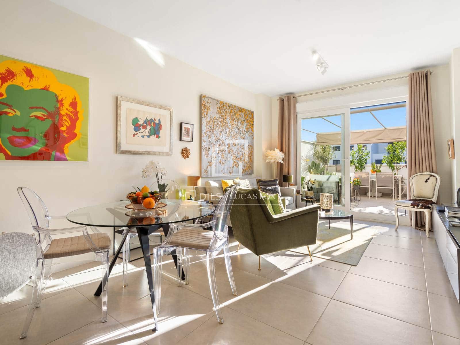 Apartamento de 2 habitaciones en Estepona en venta con piscina garaje - 465.000 € (Ref: 9503381)