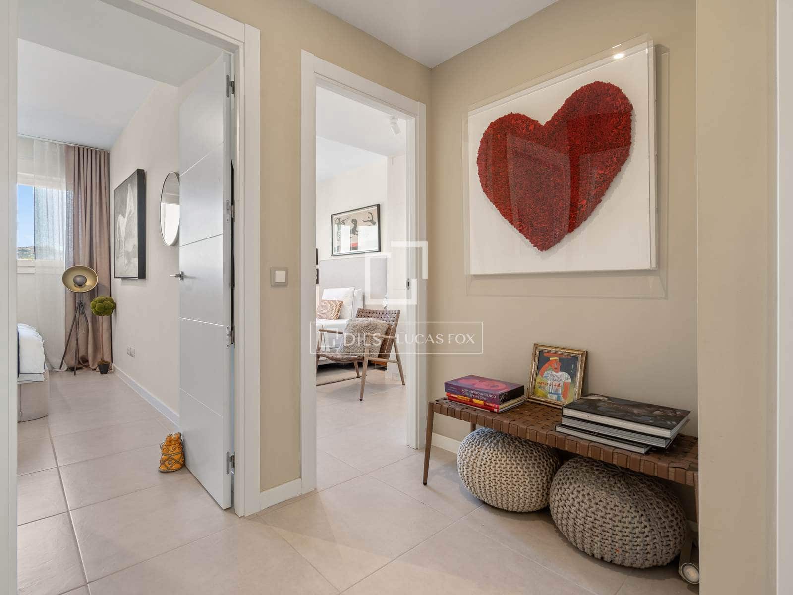 Apartamento de 2 habitaciones en Estepona en venta con piscina garaje - 465.000 € (Ref: 9503381)