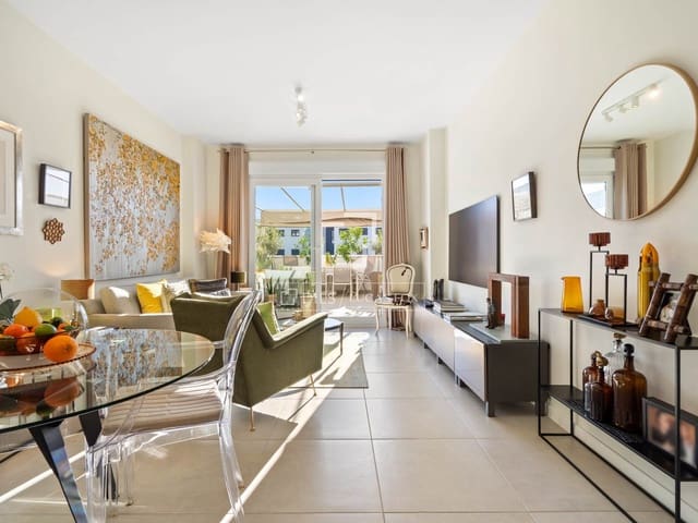 Apartamento de 2 habitaciones en Estepona en venta con piscina garaje - 465.000 € (Ref: 9503381)