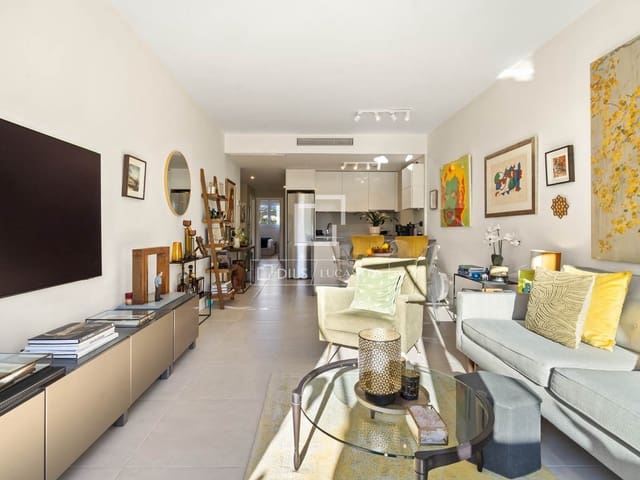 Apartamento de 2 habitaciones en Estepona en venta con piscina garaje - 465.000 € (Ref: 9503381)