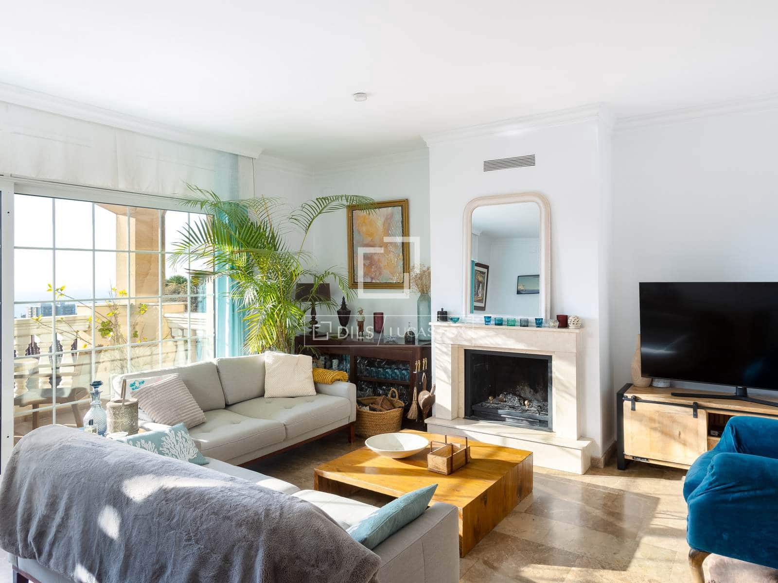 4 makuuhuone Huvila myytävänä paikassa Teia mukana uima-altaan 
autotalli - 840 000 € (Ref: 9504619)