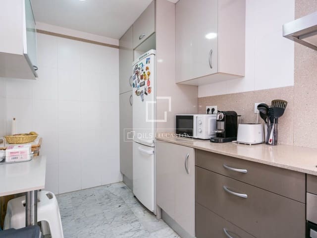 4 slaapkamer Villa te koop in Castelldefels met zwembad garage - € 1.050.000 (Ref: 9506232)