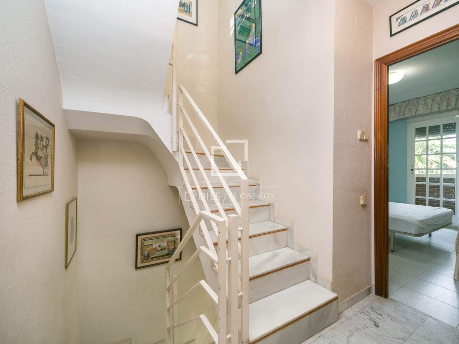 4 slaapkamer Villa te koop in Castelldefels met zwembad garage - € 1.050.000 (Ref: 9506232)