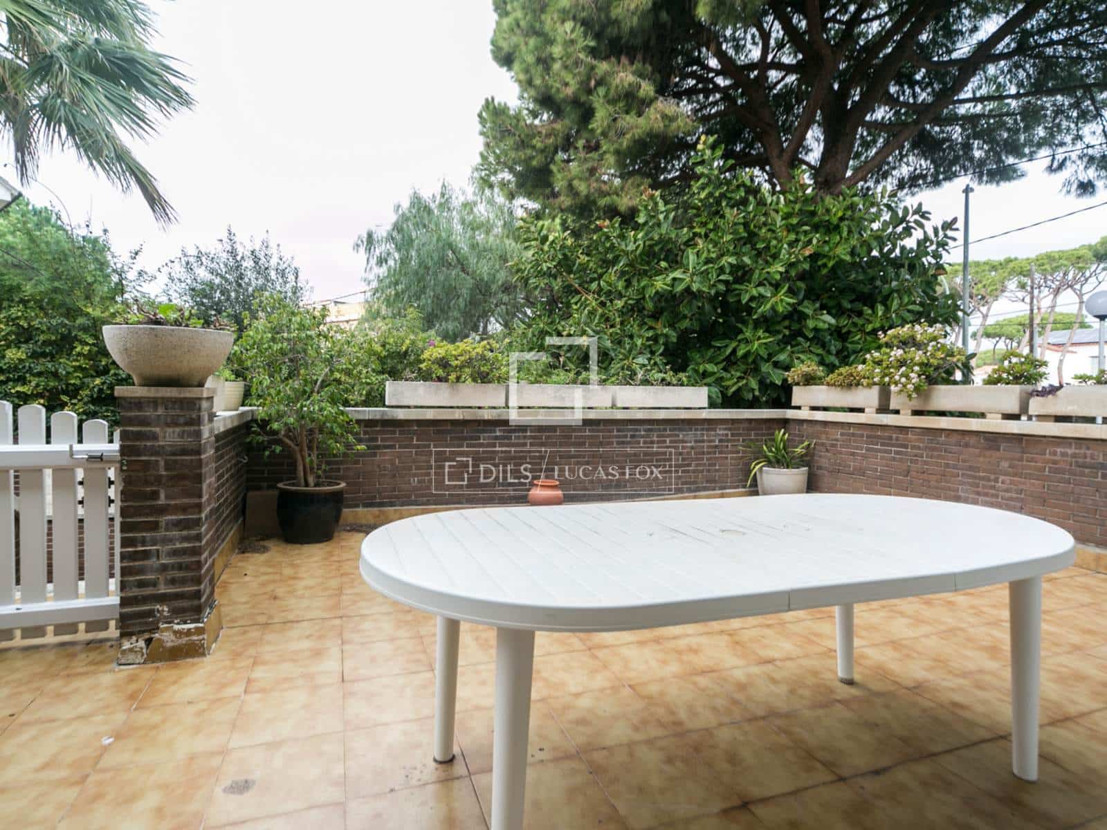 4 slaapkamer Villa te koop in Castelldefels met zwembad garage - € 1.050.000 (Ref: 9506232)