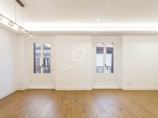 2 quarto Apartamento para arrendar em Madrid cidade - 3 000 € (Ref: 9506234)