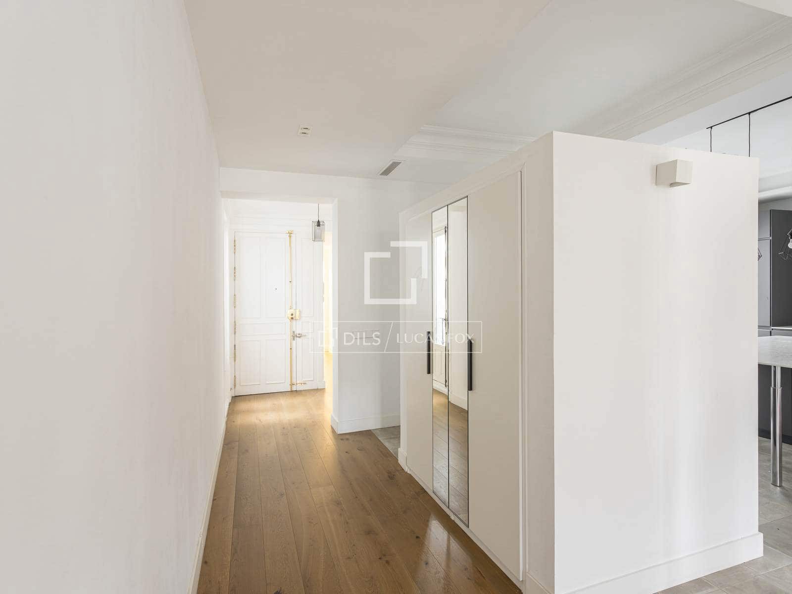 2 quarto Apartamento para arrendar em Madrid cidade - 3 000 € (Ref: 9506234)