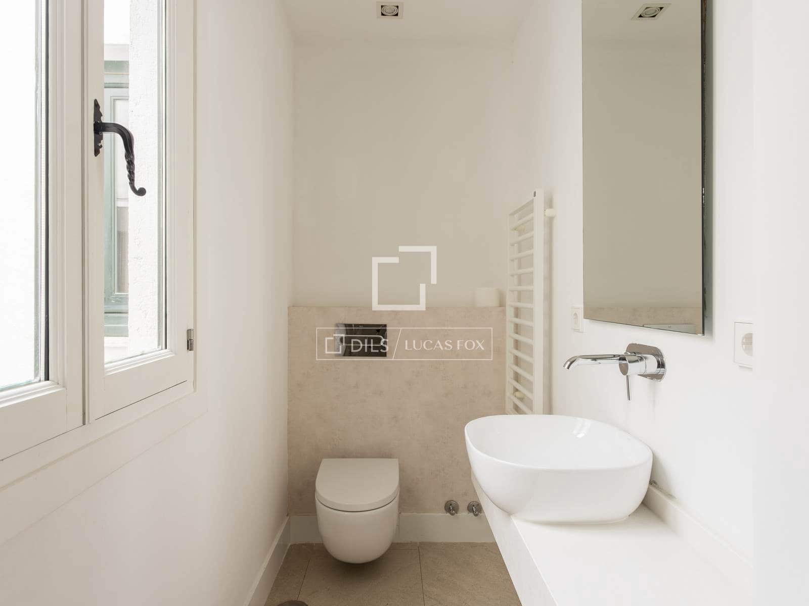 2 quarto Apartamento para arrendar em Madrid cidade - 3 000 € (Ref: 9506234)