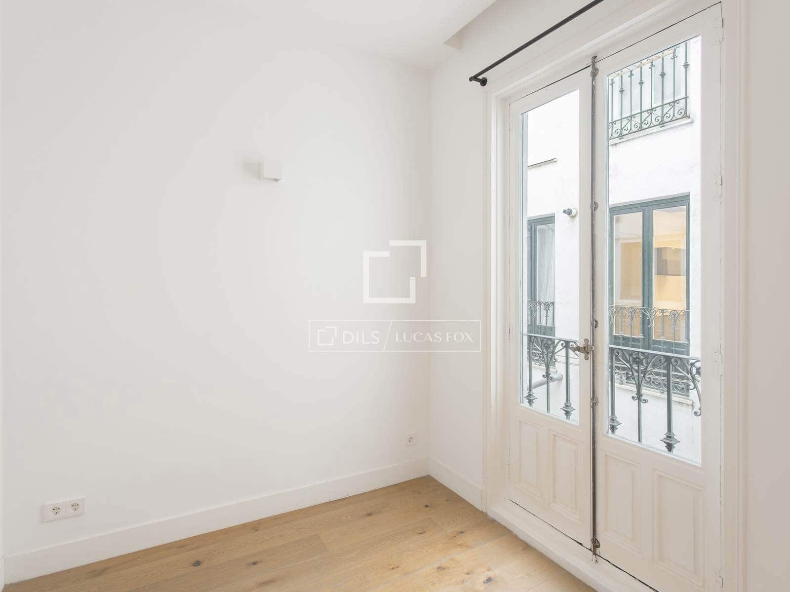 2 quarto Apartamento para arrendar em Madrid cidade - 3 000 € (Ref: 9506234)