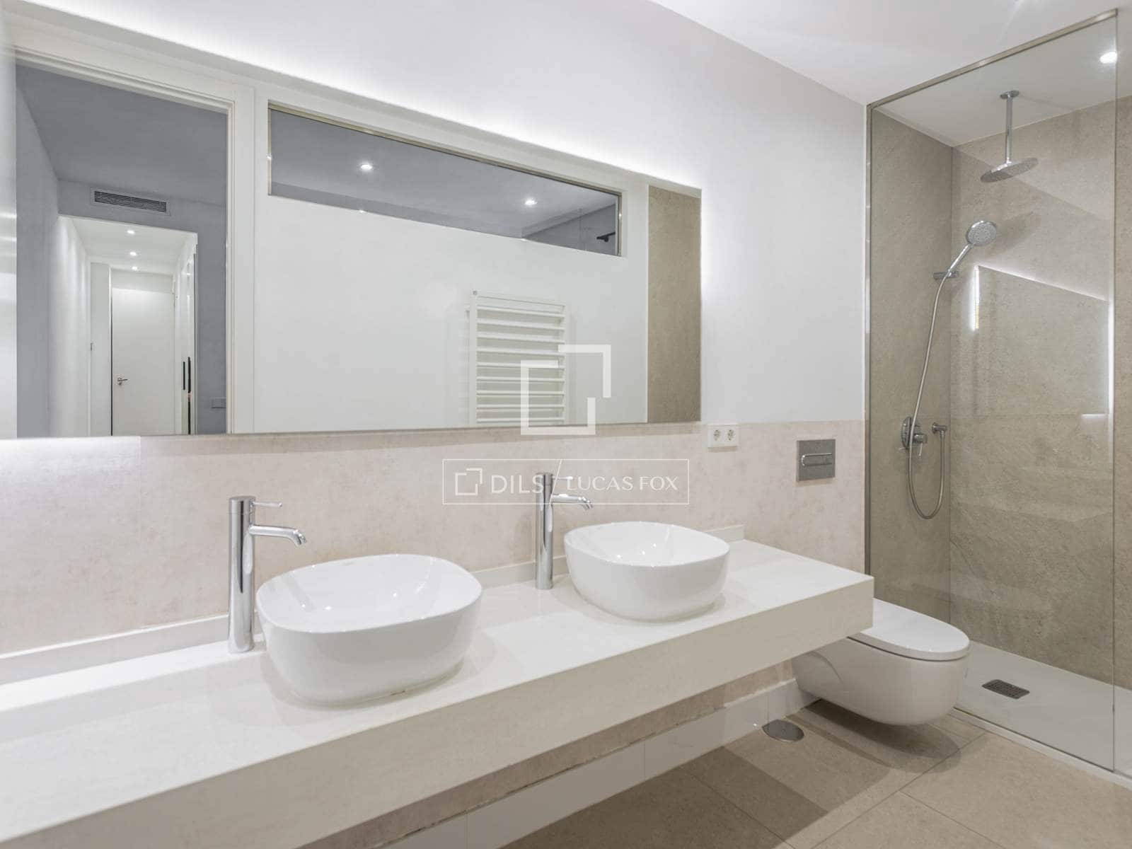 2 quarto Apartamento para arrendar em Madrid cidade - 3 000 € (Ref: 9506234)