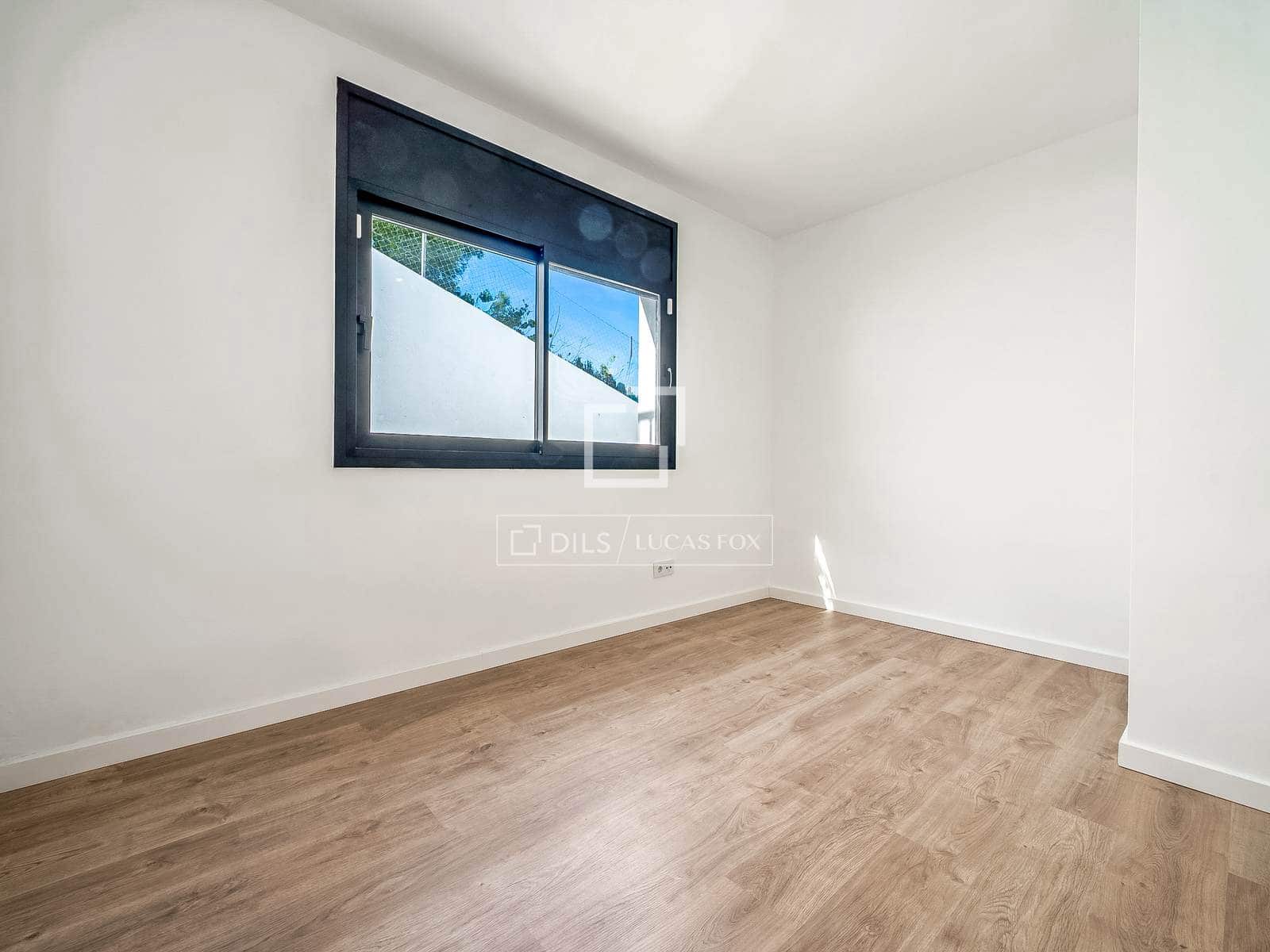 4 bedroom Villa for sale in Calafell with pool garage - € 540,000 (Ref: 9506419)