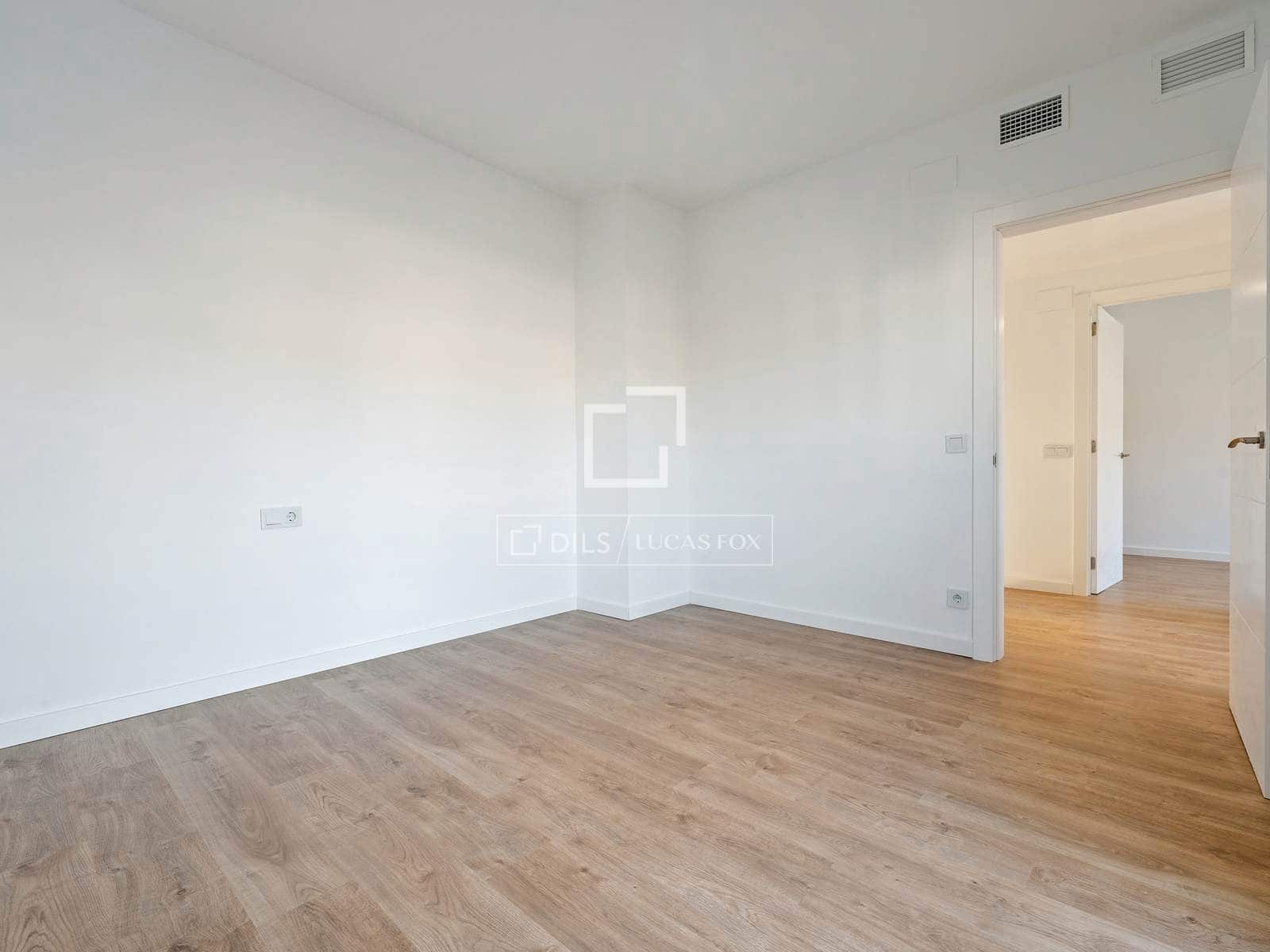 4 bedroom Villa for sale in Calafell with pool garage - € 540,000 (Ref: 9506419)