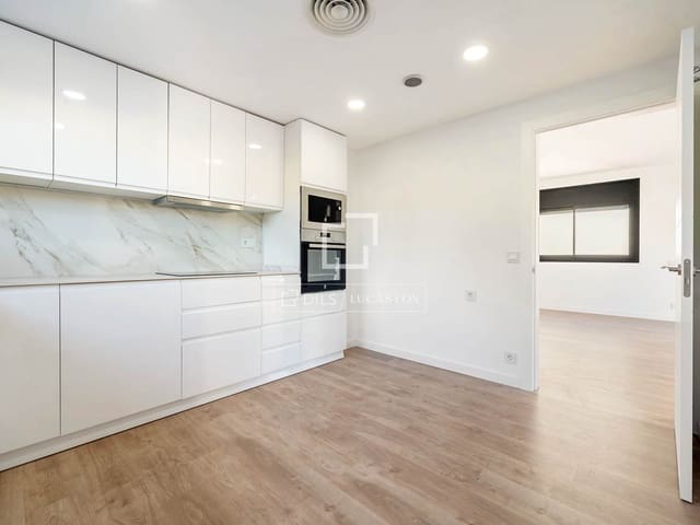 4 sovrum Villa till salu i Calafell med pool garage - 540 000 € (Ref: 9506419)