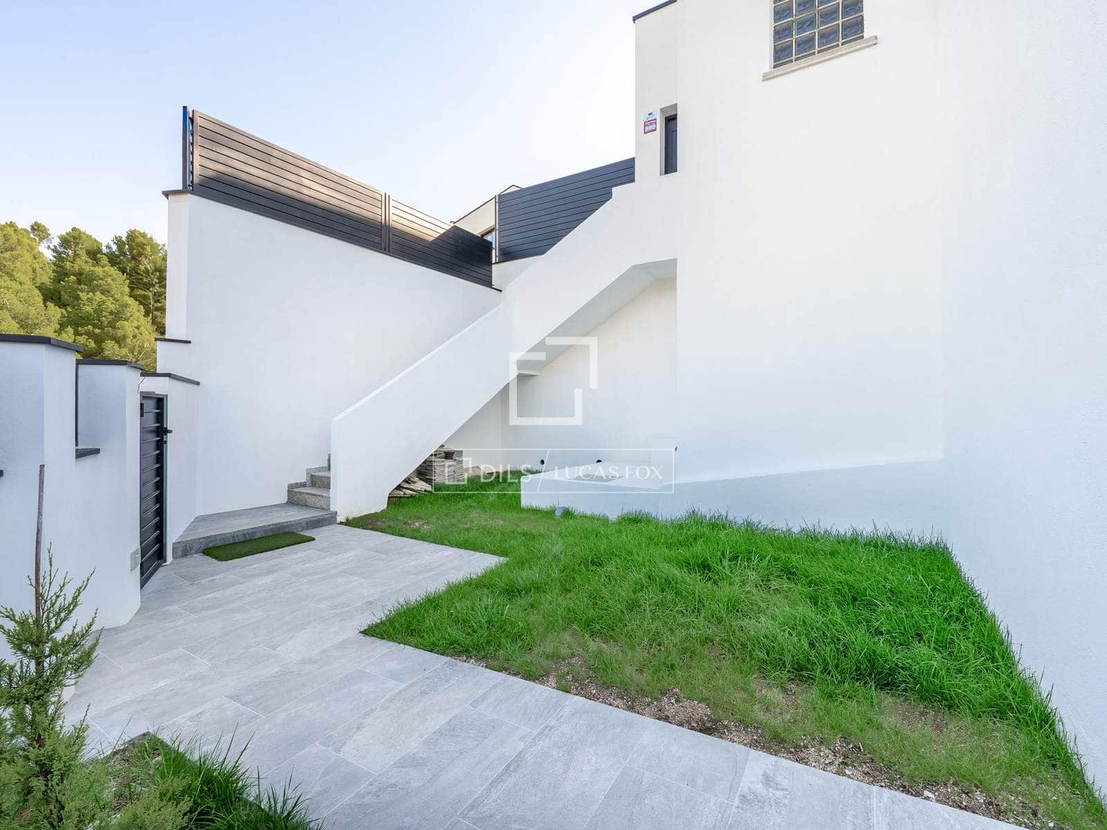 4 bedroom Villa for sale in Calafell with pool garage - € 540,000 (Ref: 9506419)