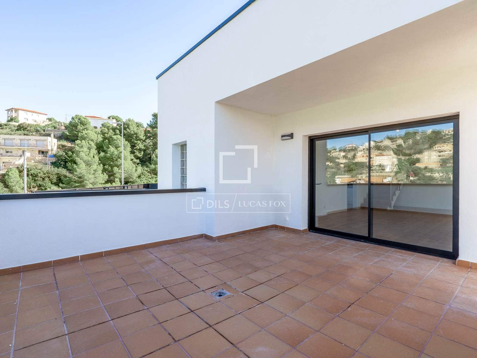 4 bedroom Villa for sale in Calafell with pool garage - € 540,000 (Ref: 9506419)