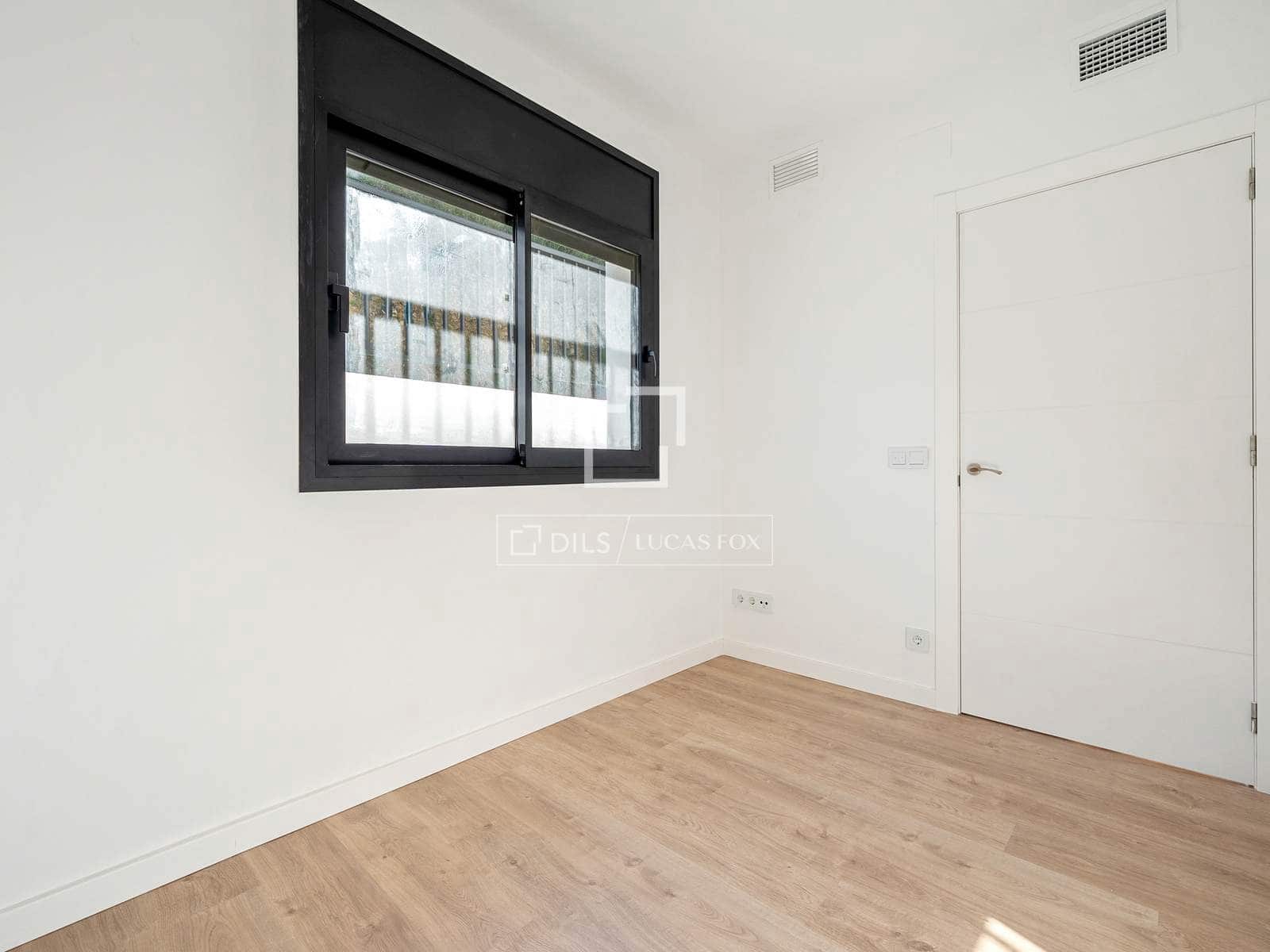 4 bedroom Villa for sale in Calafell with pool garage - € 540,000 (Ref: 9506419)