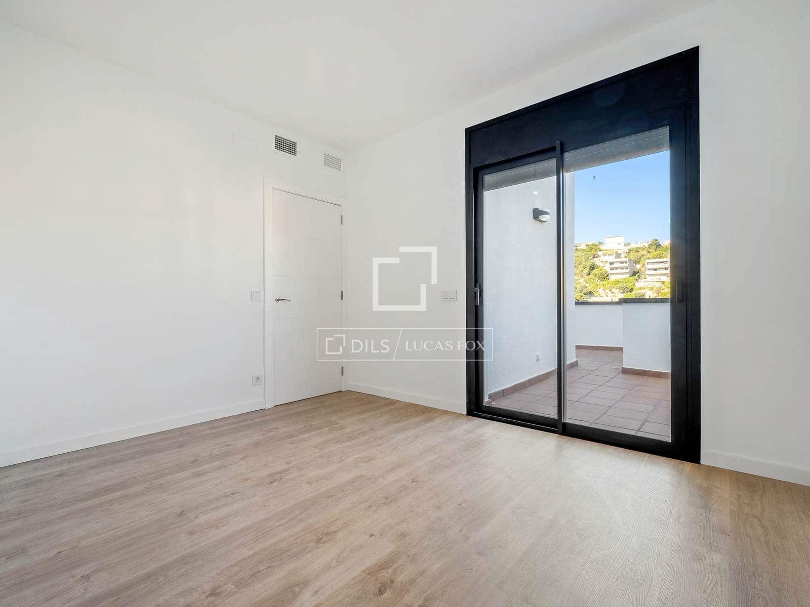 4 bedroom Villa for sale in Calafell with pool garage - € 540,000 (Ref: 9506419)