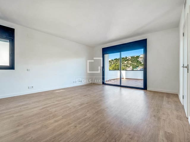 4 sovrum Villa till salu i Calafell med pool garage - 540 000 € (Ref: 9506419)